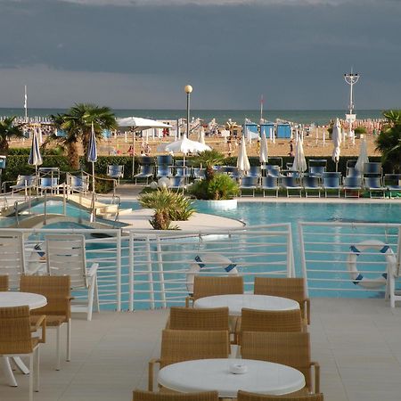 Majestic Beach Hotel & Wellness Μπιμπιόνε Εξωτερικό φωτογραφία