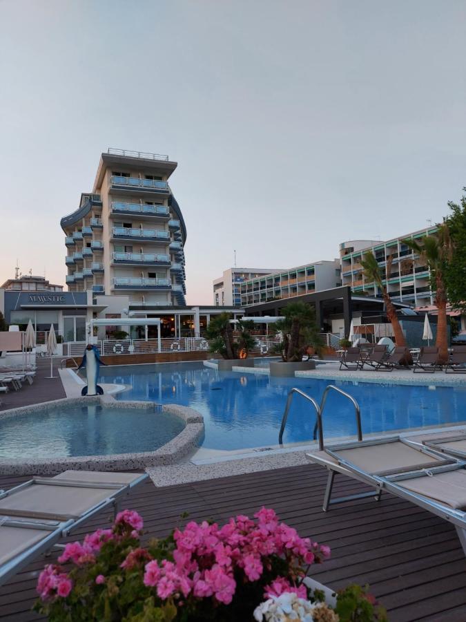 Majestic Beach Hotel & Wellness Μπιμπιόνε Εξωτερικό φωτογραφία