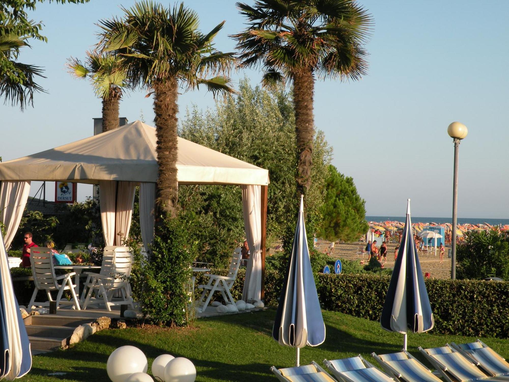 Majestic Beach Hotel & Wellness Μπιμπιόνε Εξωτερικό φωτογραφία