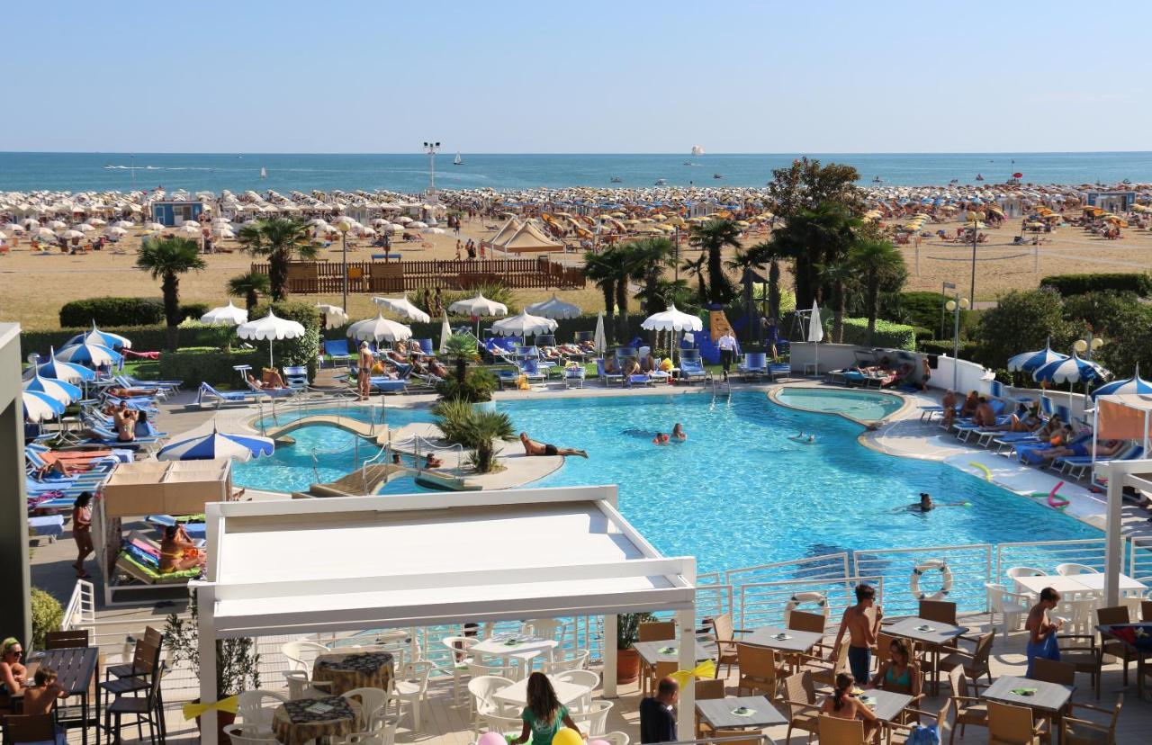 Majestic Beach Hotel & Wellness Μπιμπιόνε Εξωτερικό φωτογραφία